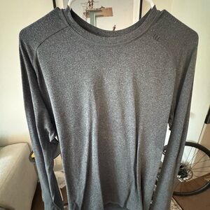 Men’s lululemon metal vent tech long sleeve